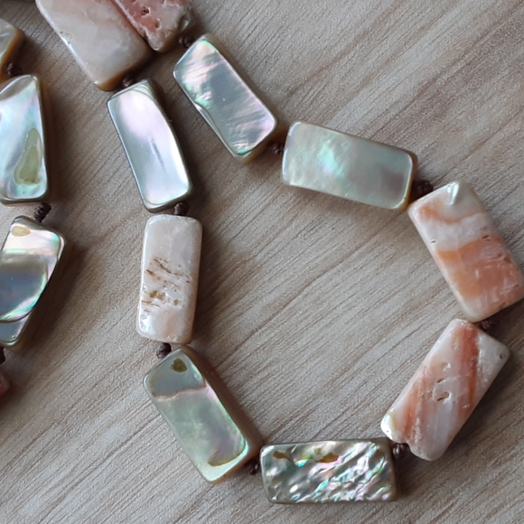 Vintage Les Bernard 56" Beaded Knotted Abalone Shell Necklace - Picture 6 of 7